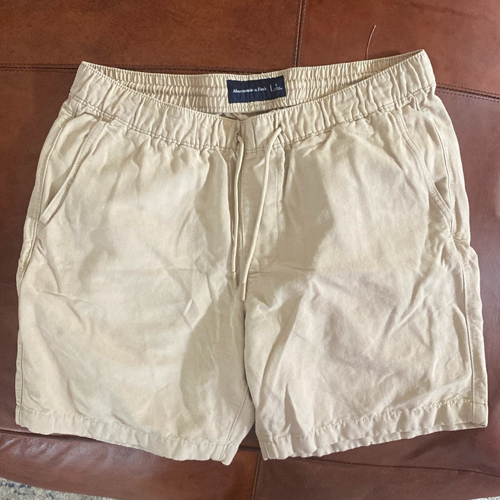 Abercrombie drawstring short. Size large